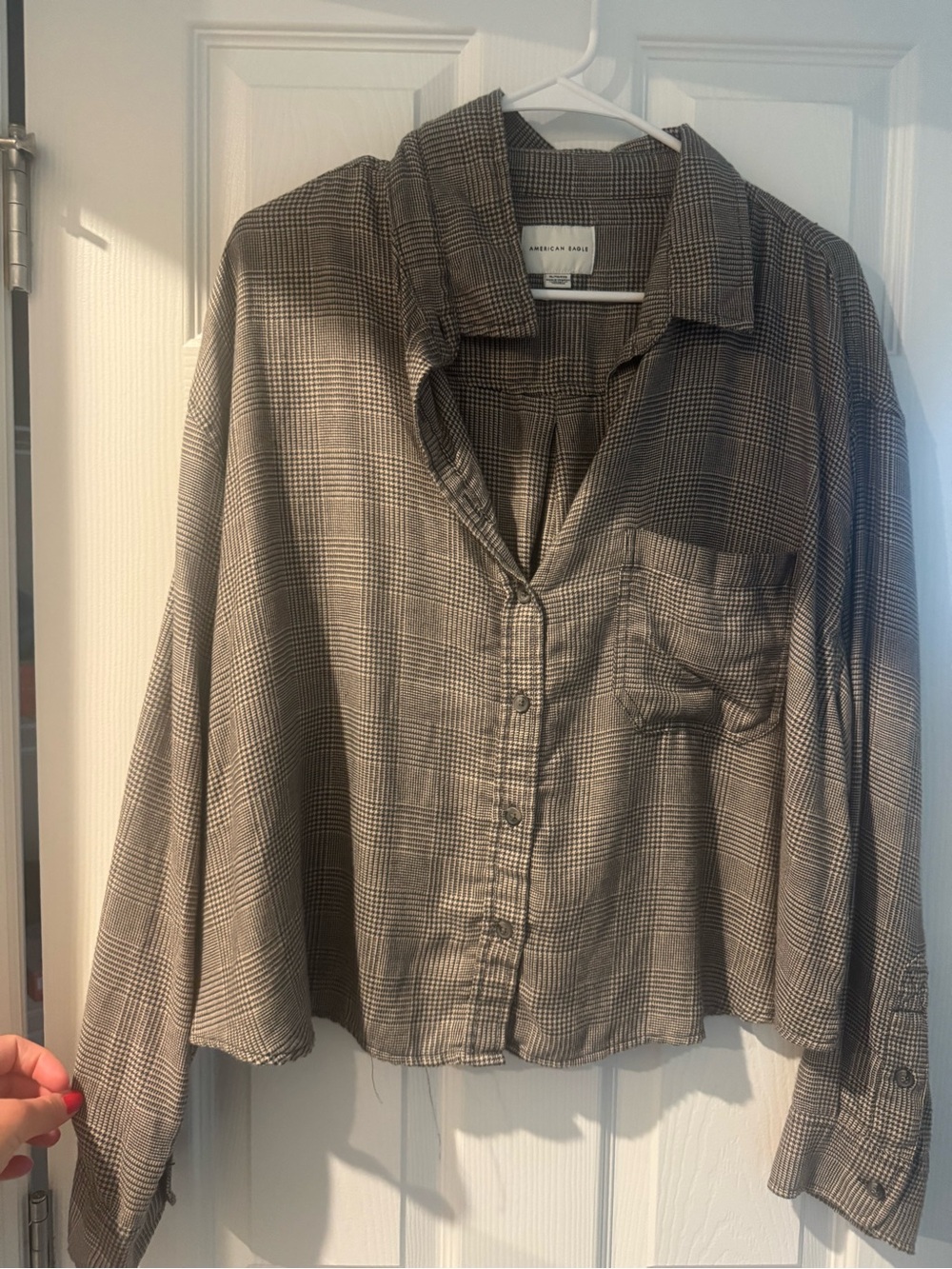 American Eagle Houndstooth Button-Up Shirt in Brown and Black